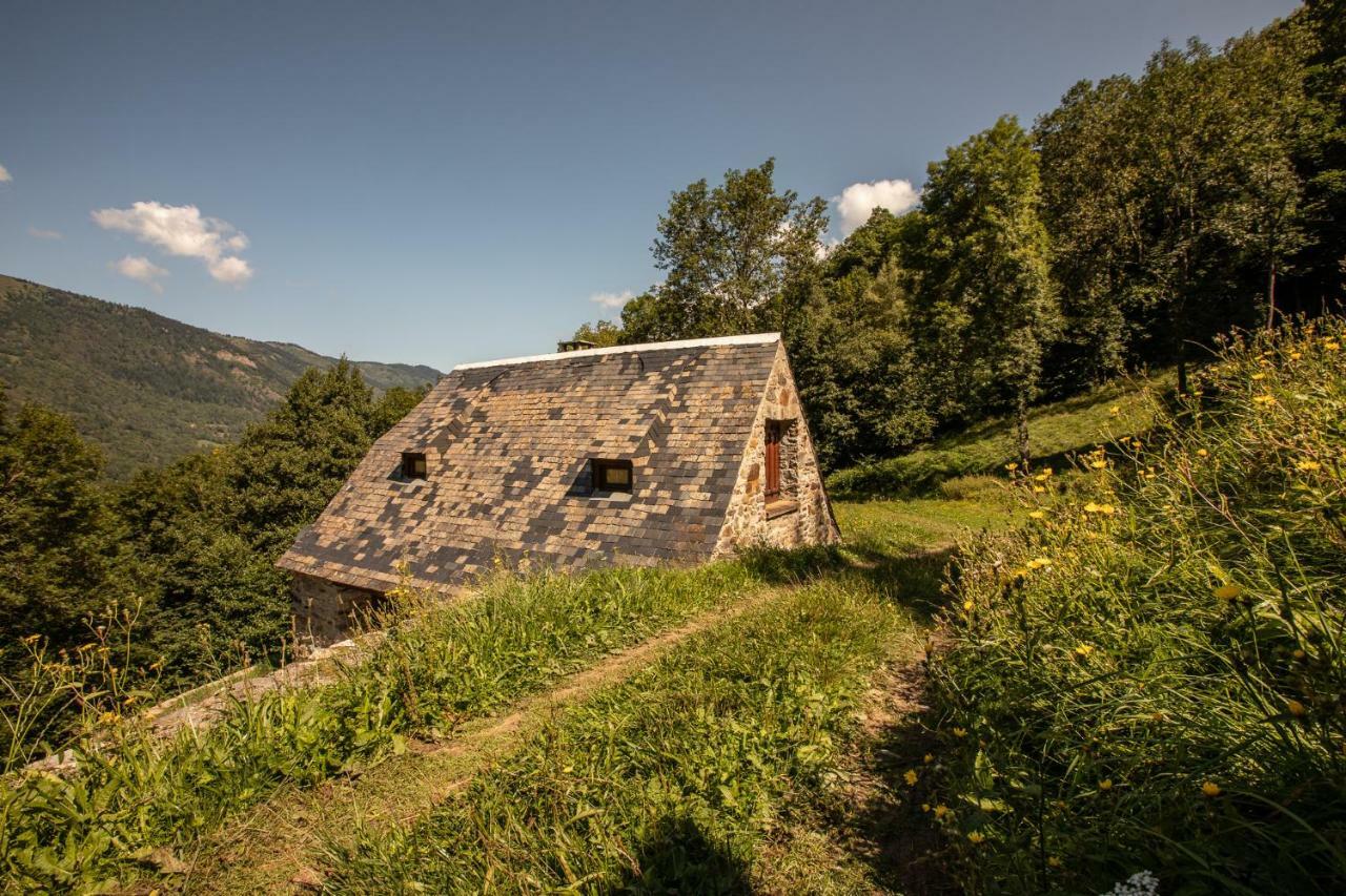 De Costes: Rustic Forest Retreat Near Slopes Holiday home *